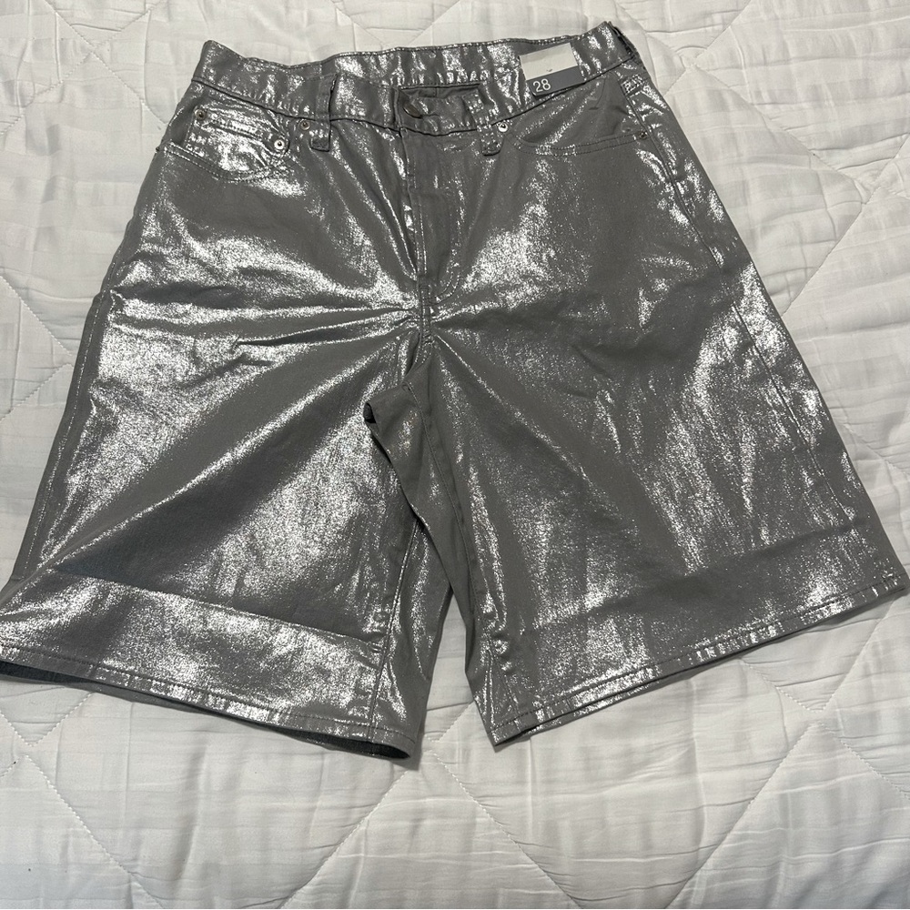 NWT Gap Shiny Silver Bermuda Shorts High Rise Modest Sz 6/28 Summer Sparkly Glam